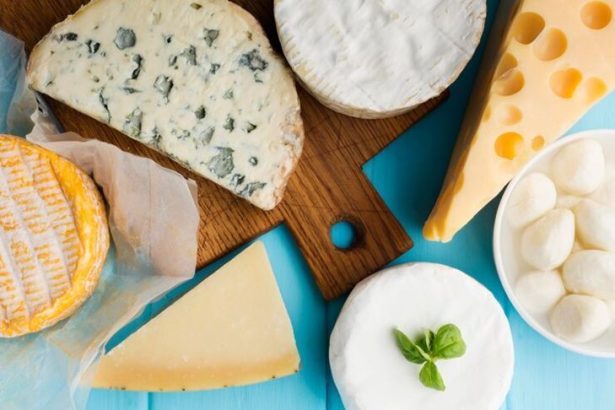 El queso, sus propiedades, tipos y países que más lo consumen.