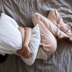 ¿Cuáles son las posturas correctas para dormir según las edades?