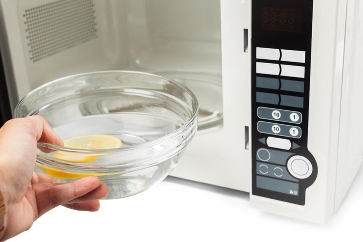 Usas microondas en tu comida, ¿qué tanto daño hace?, mitos y realidades.